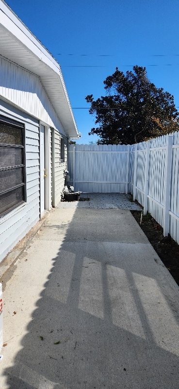 Building Photo - 5411 Spaatz Ave