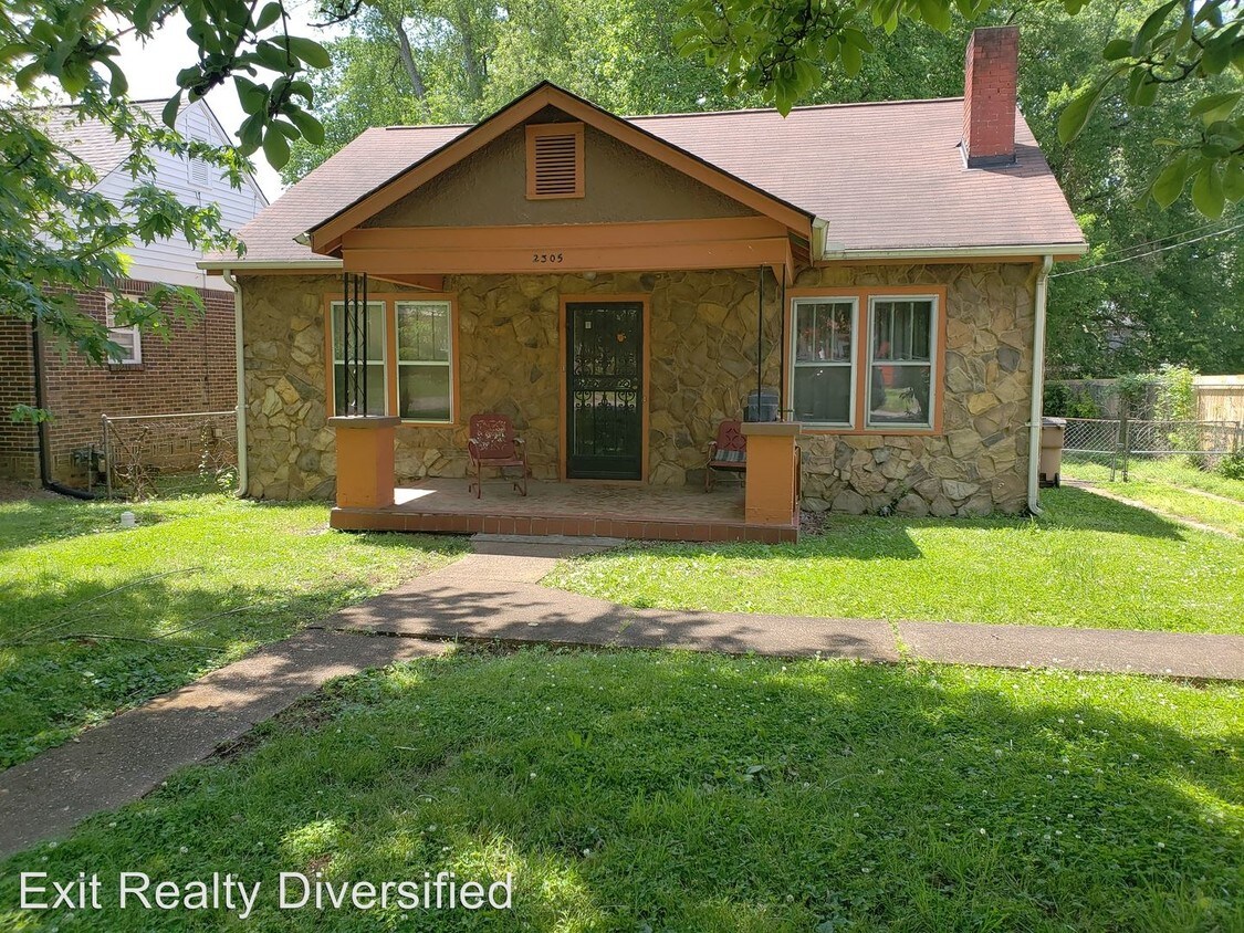 Primary Photo - 2 br, 1 bath House - 2305 Cisco St