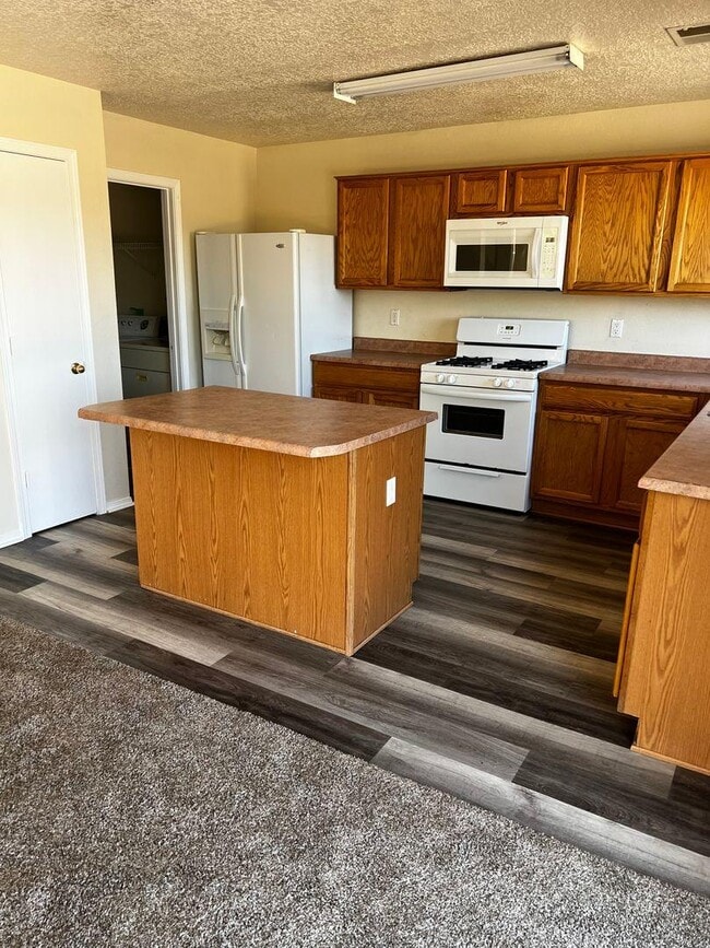Building Photo - 7023 Paese Pl NW