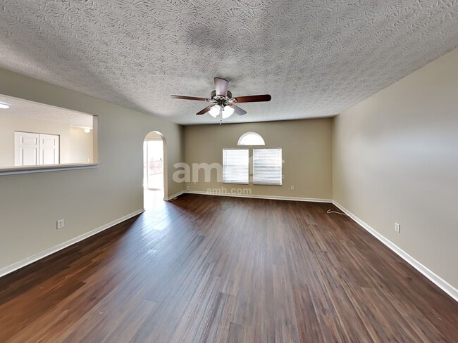 Building Photo - 8588 Greylag Ct