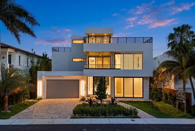 Foto del edificio - 3318 NE 16th Pl