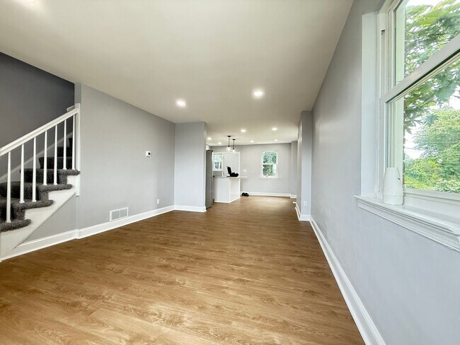 Building Photo - Four-Bedroom Home in Baltimore