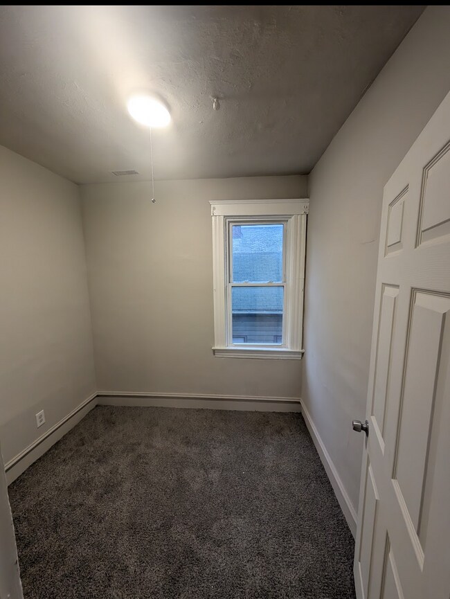 Foto del edificio - 1169 E 60th St