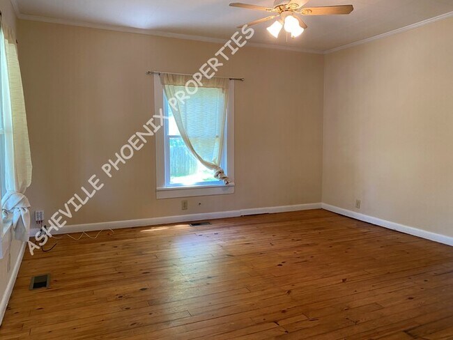 Building Photo - 22 Penley Avenue