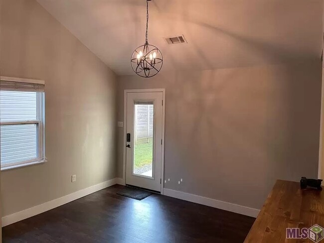 Building Photo - 1514 Lila St