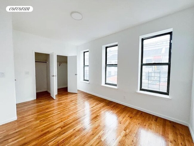 Building Photo - 310 Sumpter St