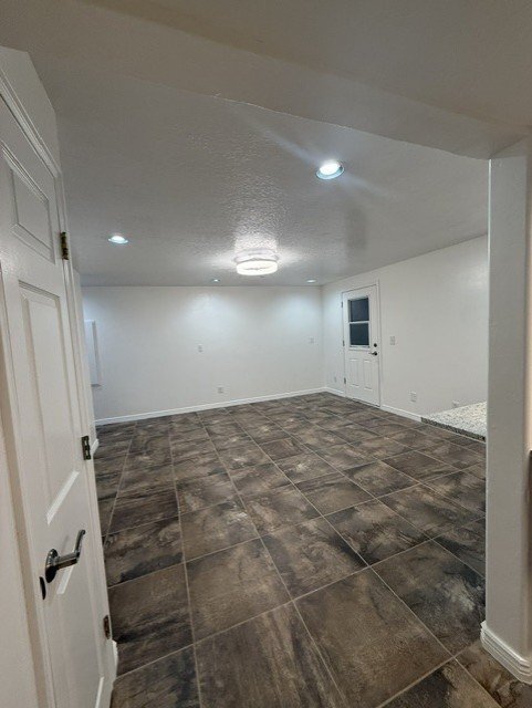 Foto del edificio - 1243 Forest Ridge Rd