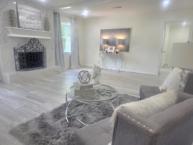 Foto del edificio - 1507 Village Green Ct
