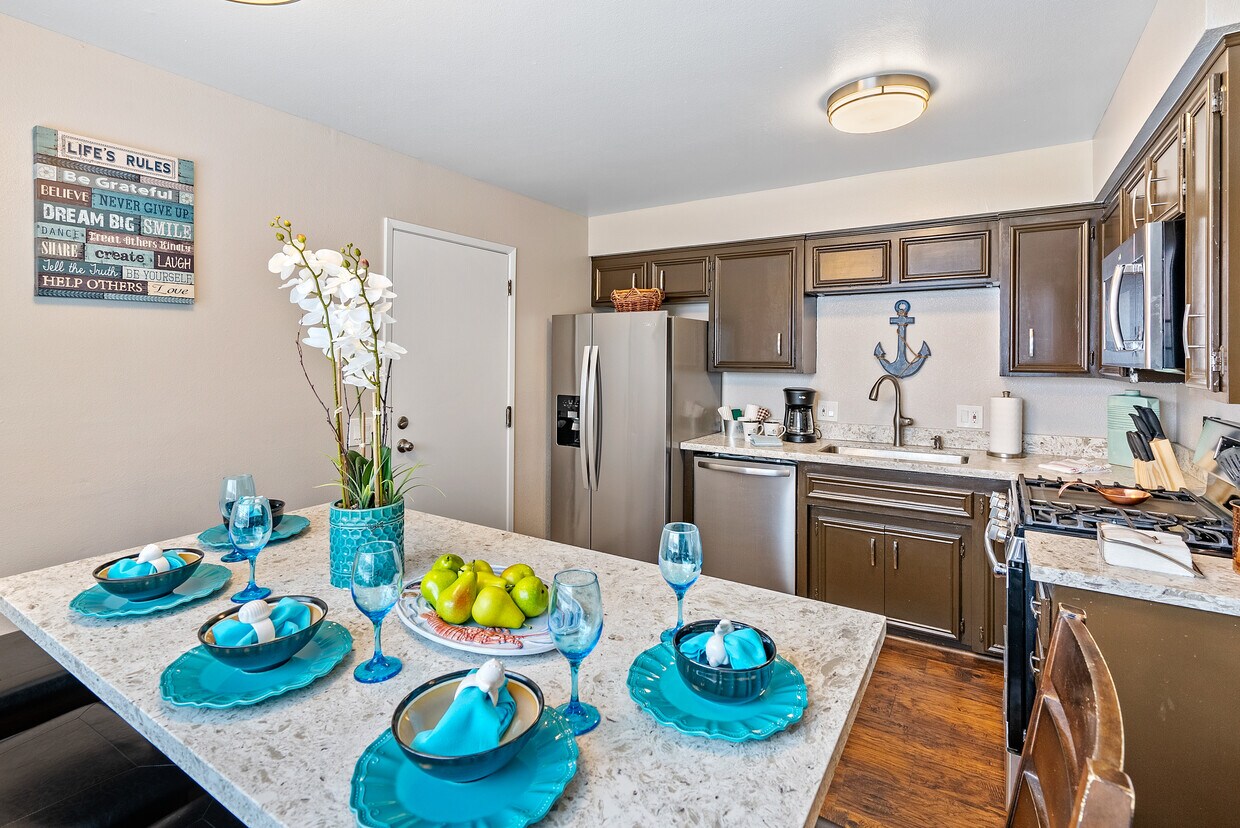 Foto principal - 596 Saratoga Ave