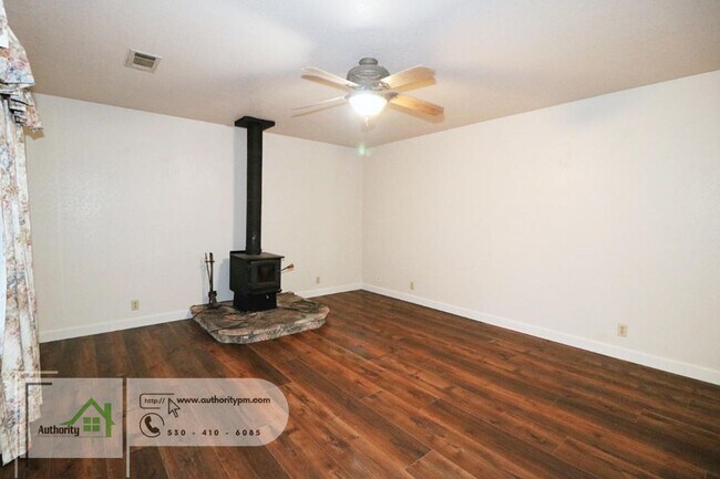 Foto del edificio - 2272 Wilson Ave