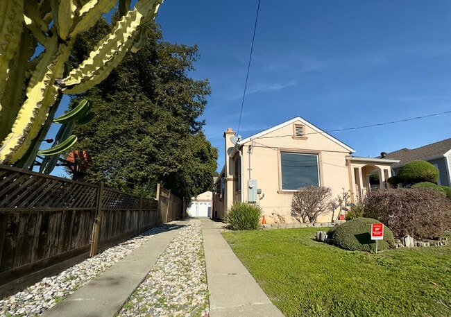 Foto del edificio - 2307 107th Ave