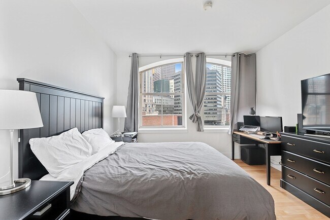 Foto del edificio - 181 Essex St