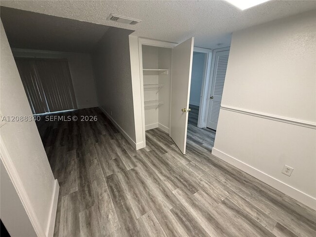 Building Photo - 305 Wymore Rd
