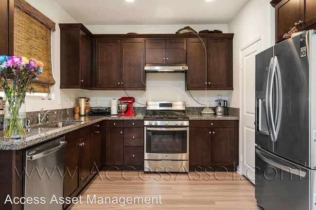 Foto del edificio - 3 br, 2.5 bath House - 24209 Carnation Way