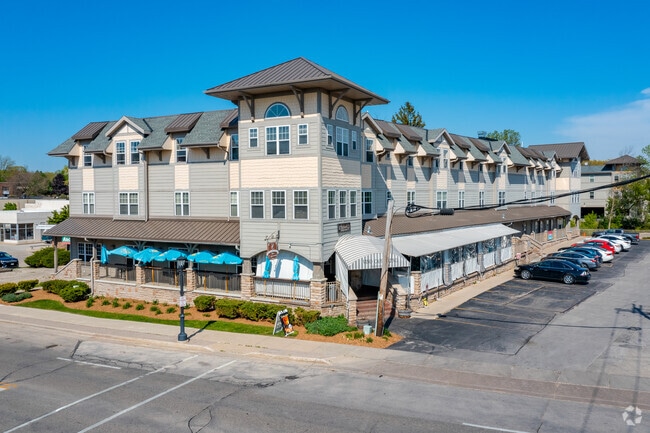 Building Photo - Brookfield Junction