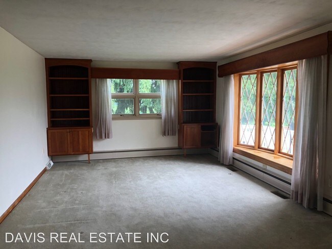 Building Photo - 3 br, 1.5 bath House - 1581 Big Plum Run Road