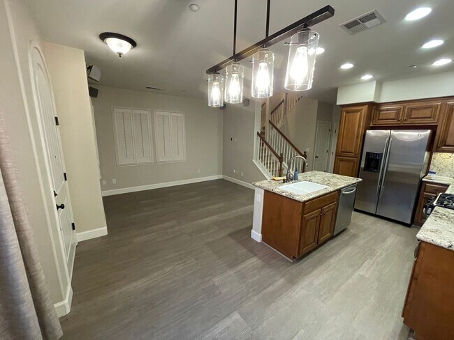 Foto del edificio - 5921 Tan Oak Drive, Fremont, CA 94555