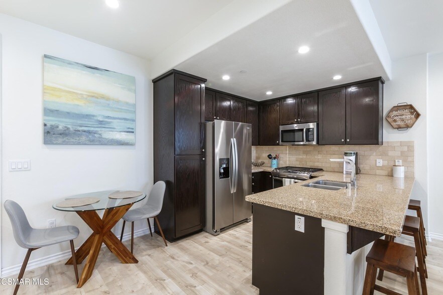 Foto principal - 327 Newbury Vista Ln