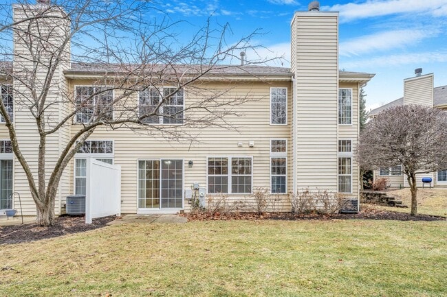 Building Photo - 2760 Packford Ln