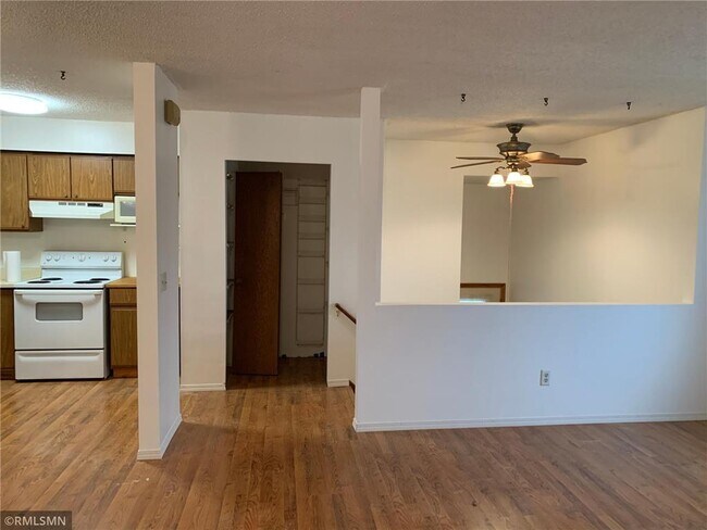Building Photo - 4468 Cinnamon Ridge Cir