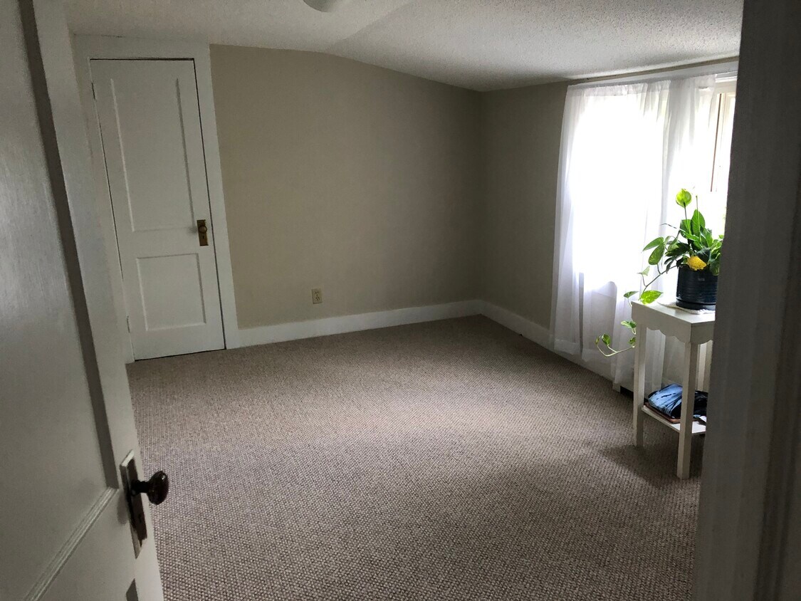 49 South St Unit 3W, Cromwell, CT 06416 Apartments in Cromwell, CT