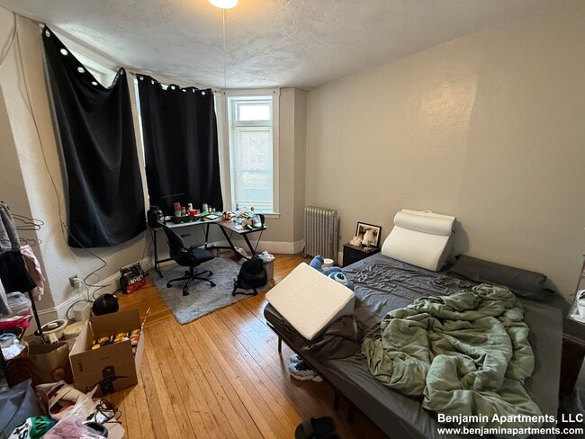 Foto del edificio - 463 Park Dr