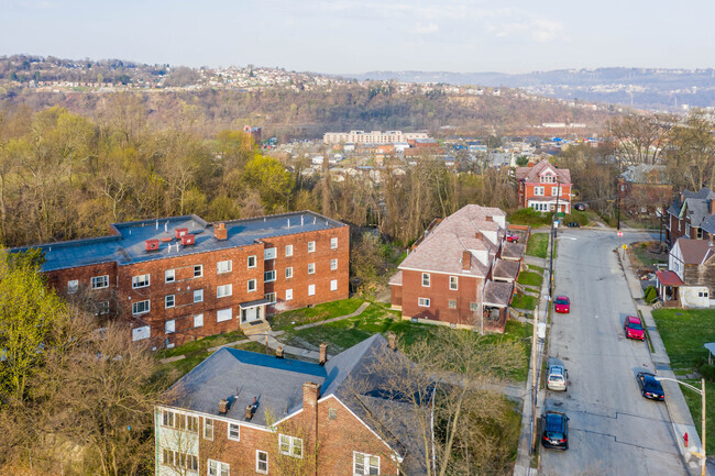 Aerial Photo - 620 Versailles Ave