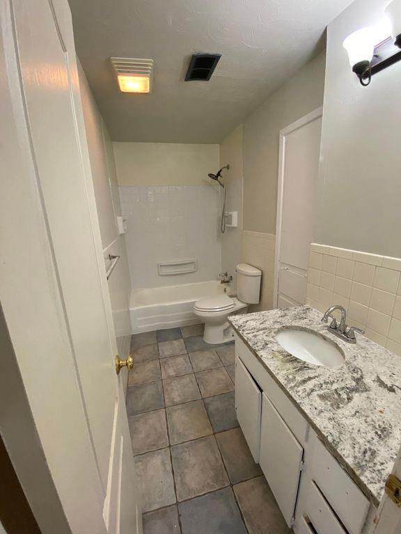 Building Photo - 4912 7th St