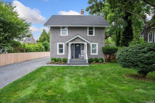 Foto del edificio - 102 Montauk Hwy