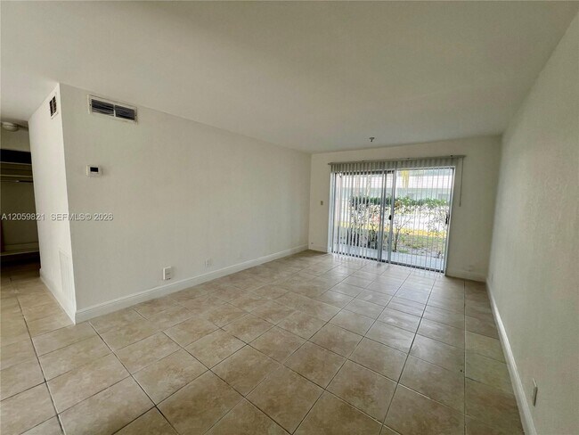 Foto del edificio - 4251 NW 5th St