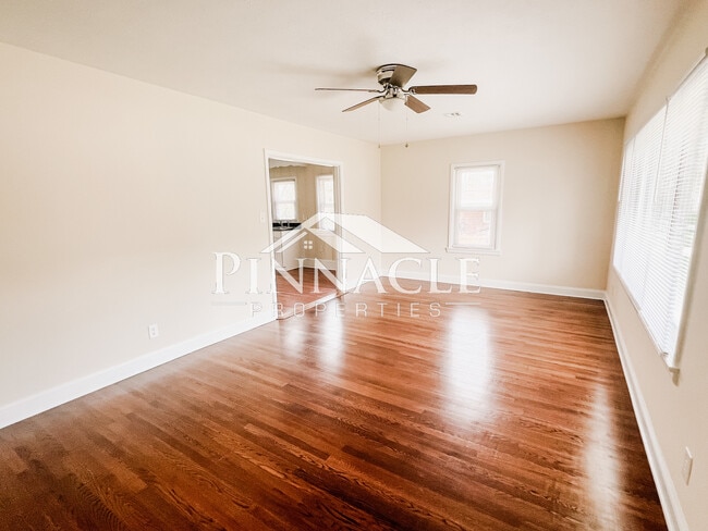 Building Photo - 117 Richeson Dr