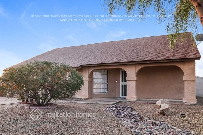 Building Photo - 7731 W Shaw Butte Dr