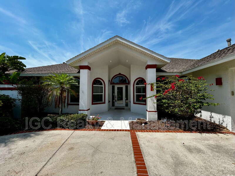 Primary Photo - 159 Martesia Way