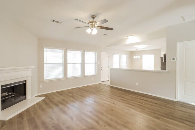 Foto del edificio - 3113 Lighthouse Dr