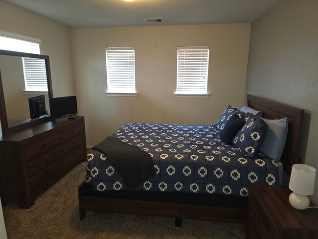 Building Photo - 5407 Dovetail Arbor Trce