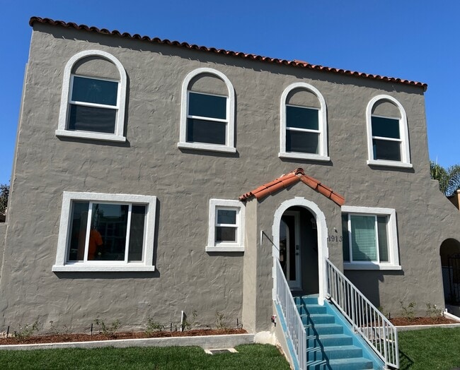 Building Photo - 1913-1915 Cabrillo Ave Torrance CA