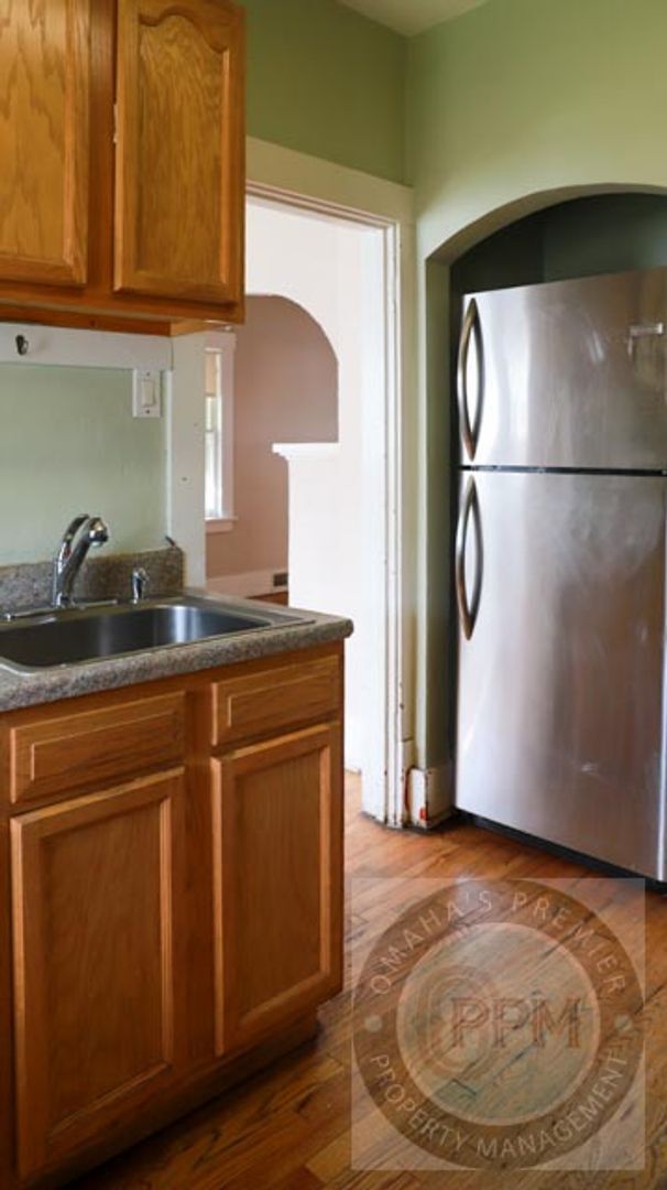 Foto del edificio - Comfortable 1 Bedroom/1 Bathroom/Aksarben-Elmwood Park