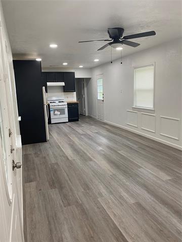 Building Photo - 1617 Meadowbrook Dr