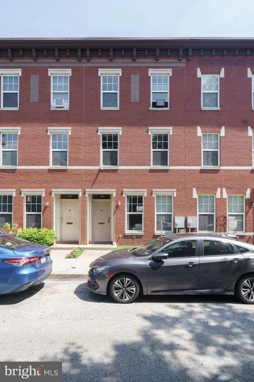 Primary Photo - 1205 Clymer St