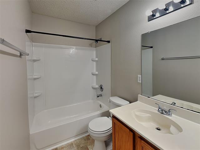 Foto del edificio - 5709 Addington Dr
