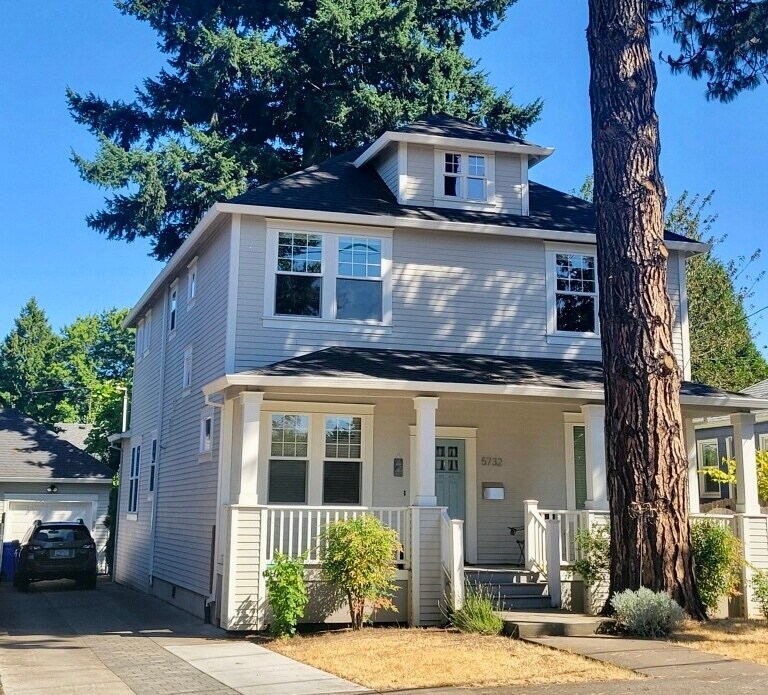 Primary Photo - 5732 NE 37th Ave