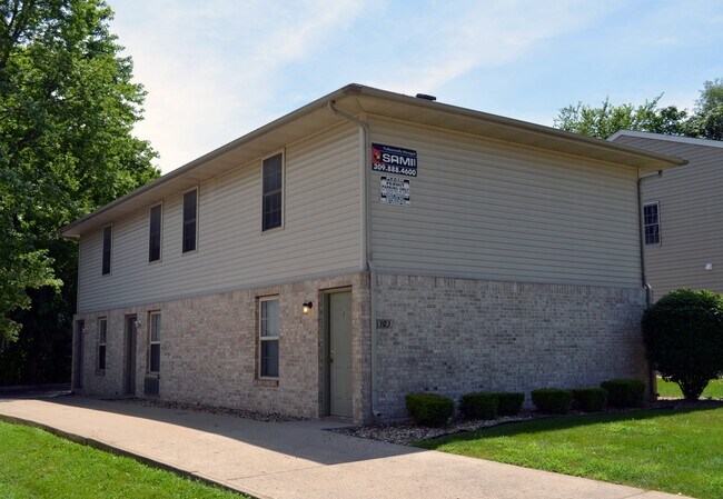 Building Photo - 103 E Locust St