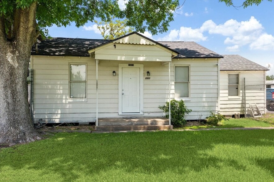 Primary Photo - 2923 Beverly Rd