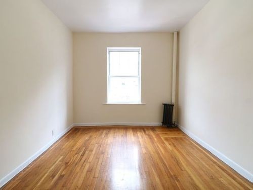 Foto del edificio - 4455 Broadway