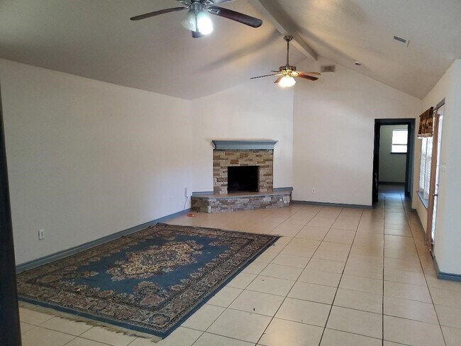Building Photo - 6831 Stoney River Dr