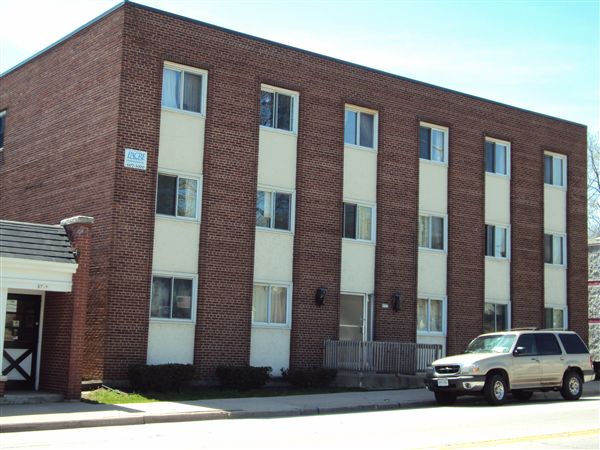 Primary Photo - 8723 W Greenfield Ave