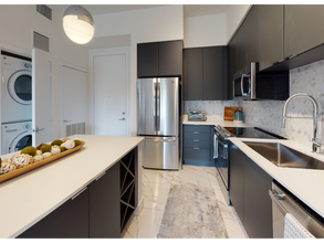 Building Photo - AMLI Park West