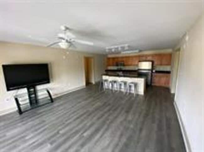 Photo - 1621 Muscovy Wy Apartment