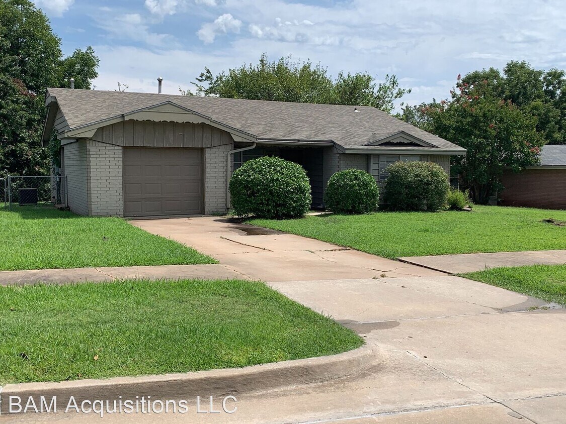 10 Seneca Dr, Shawnee, OK 74801 House Rental in Shawnee, OK