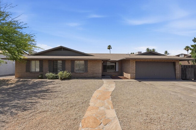 Building Photo - 4401 E Emile Zola Ave